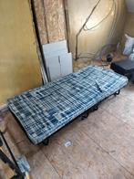 2 bedjes (inklapbaar), Huis en Inrichting, Ophalen, Zo goed als nieuw, Eenpersoons, Verstelbaar