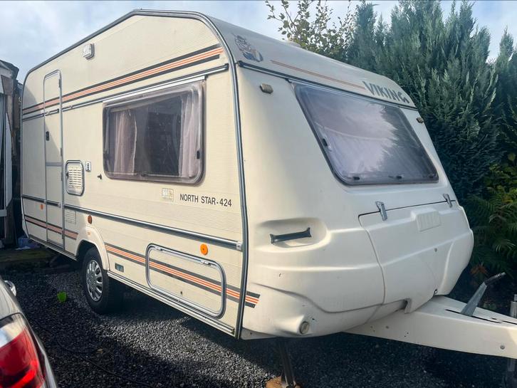 Caravane viking, Caravans en Kamperen, Caravans, Particulier, tot en met 3, 750 - 1000 kg, Standaardzit, 4 tot 5 meter, Douche