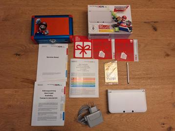 Nintendo 3ds xl wit met doos beschikbaar voor biedingen