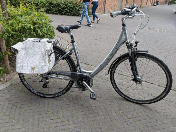 Fiets te koop, regio Leuven, Fietsen en Brommers, Fietsen | Dames | Damesfietsen, Zo goed als nieuw, Overige merken, (Extra) lage instap