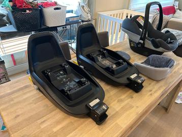 Maxi-Cosi Pebble Pro i-Size + 2x 2wayFix ISOFIX bases, Enlèvement, Utilisé, Maxi-Cosi, Isofix