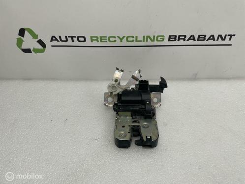 Achterklep slotmechanisme elektrisch Audi 8W9827505A, Auto-onderdelen, Klein materiaal, Audi, Gebruikt, Ophalen of Verzenden