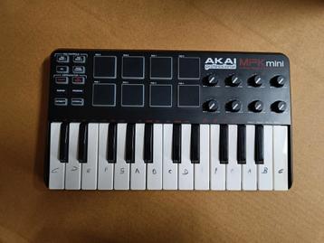 Akai pro mpk mini beschikbaar voor biedingen