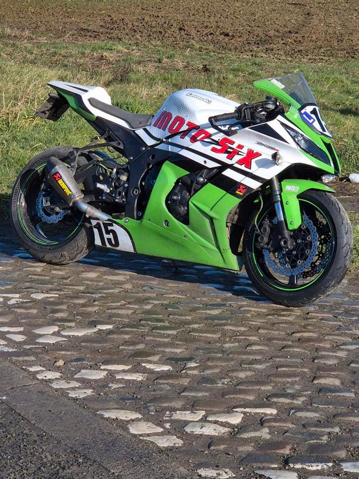 Kawasaki zx10r 2012 piste immatriculée, Motos, Motos | Kawasaki, Particulier, Sport, plus de 35 kW, 4 cylindres, Enlèvement