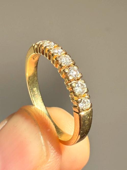 Gouden ring met 7 echte natuurlijke VS diamanten! maat 18mm, Handtassen en Accessoires, Ringen, Zo goed als nieuw, Dame, 18 tot 19