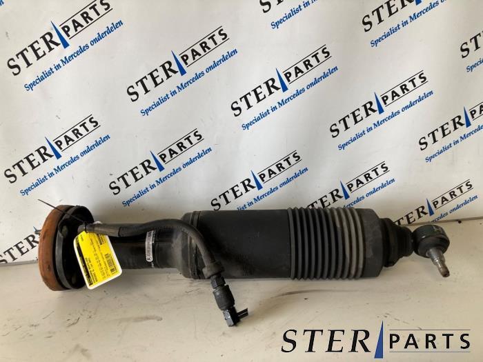 Schokdemper rechts-voor van een Mercedes SL, Auto-onderdelen, Ophanging en Onderstel, Mercedes-Benz, Gebruikt, 3 maanden garantie