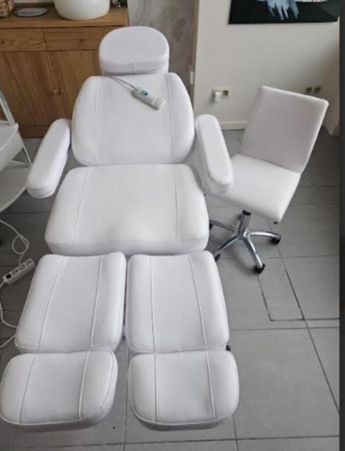 TABLE DE SOIN / MASSAGE ÉLECTRIQUE PROFESSIONNELLE – MODÈLE, Zakelijke goederen, Overige Zakelijke goederen, Ophalen