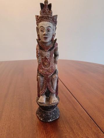 Oud Oosters Houten Beeldje beschikbaar voor biedingen