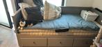 1/2 persoonbed met lades HERNES IKEA, Huis en Inrichting, Slaapkamer | Slaapbanken, Ophalen, Zo goed als nieuw