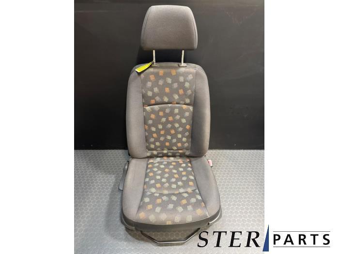 Stoel rechts van een Mercedes Vito, Auto-onderdelen, Interieur en Bekleding, Mercedes-Benz, Gebruikt, 3 maanden garantie, Ophalen of Verzenden