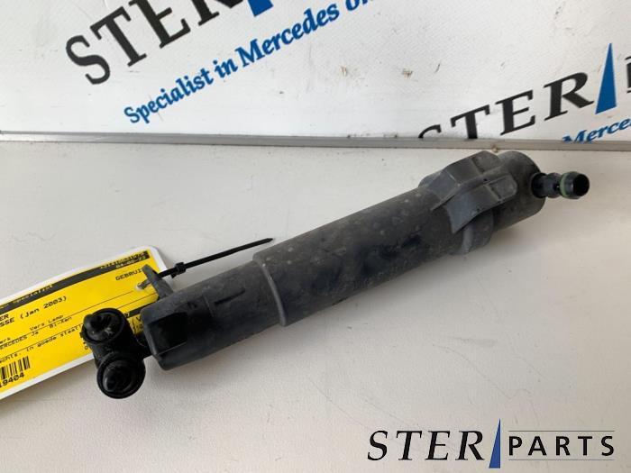 Buse phare d'un Mercedes E-Klasse, Autos : Pièces & Accessoires, Éclairage, Mercedes-Benz, Utilisé, 3 mois de garantie, Enlèvement ou Envoi