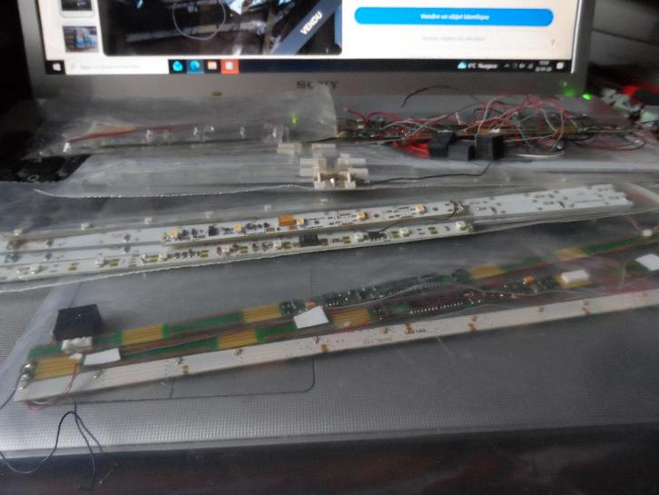 RESEAU ferroviaire - Matériel d'éclairage HO diverses marque, Hobby en Vrije tijd, Modeltreinen | H0, Gebruikt, Overige typen