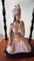 Groot Nadal porselein puntgaaf beeld Limited edition, Antiek en Kunst, Ophalen