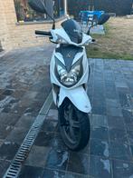 Sym scooter 125cc start rijd perfect met alle papieren, Fietsen en Brommers, Ophalen