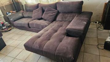 Salon en coin avec retour + 1 fauteuil beschikbaar voor biedingen