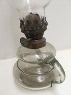 Ancienne lampe à pétrole en verre, Enlèvement