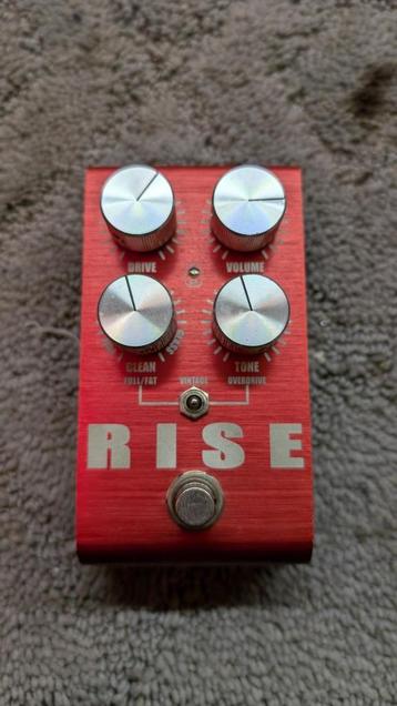 King Tone Guitar Rise V1, Musique & Instruments, Effets, Enlèvement ou Envoi, Utilisé, Distortion, Overdrive ou Fuzz