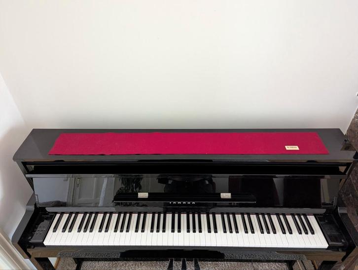 Yamaha NU1X Hybrid Piano - Mechanische rechtopstaande piano, Muziek en Instrumenten, Piano's, Zo goed als nieuw, Piano, Ophalen
