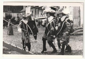 Photo Antenne 2 - 1988  Les 4 Charlots Mousquetaires beschikbaar voor biedingen