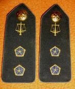 Passanten Krijgsauditoraat 1 paar 2DB, Verzamelen, Militaria | Algemeen, Verzenden, Rijkswacht, Embleem of Badge