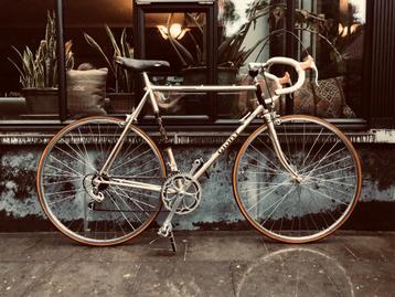 Retro Koersfiets Giant beschikbaar voor biedingen