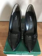 Zwarte gelakte pumps van Paul Green, maat 39, Kleding | Dames, Pumps, Zwart, Ophalen of Verzenden, Zo goed als nieuw