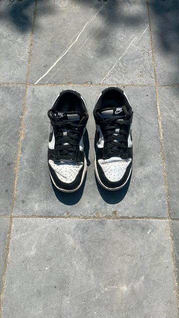 Nike schoenen maat 42 beschikbaar voor biedingen