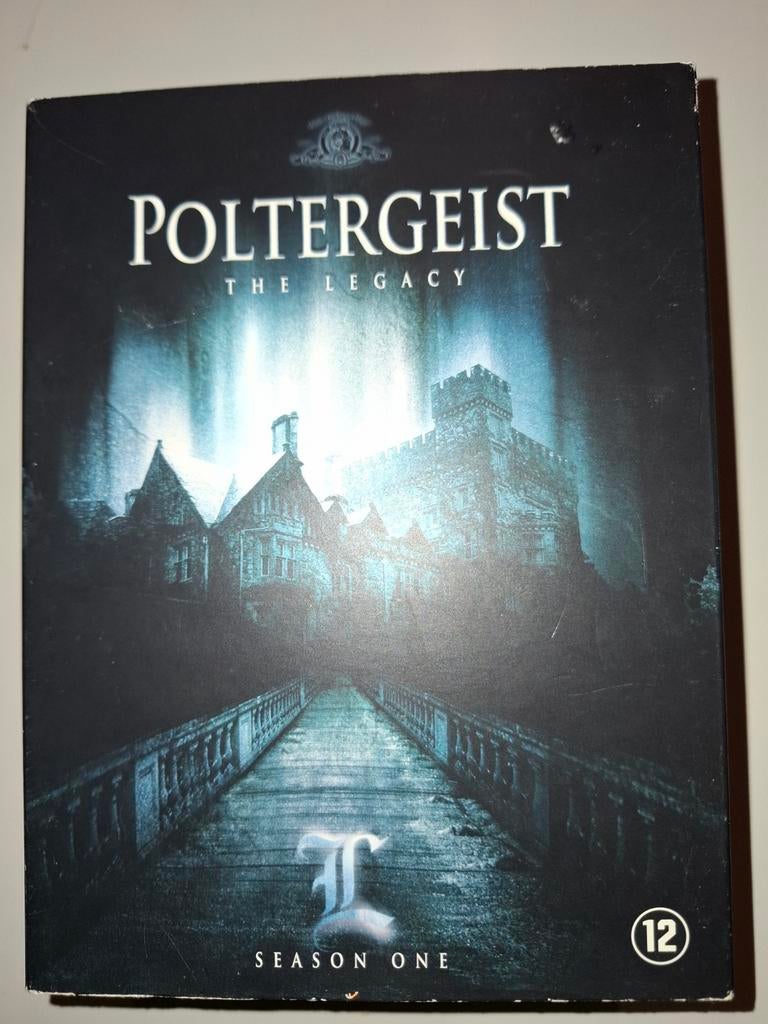 Poltergeist : the legacy, Verzenden, Zo goed als nieuw