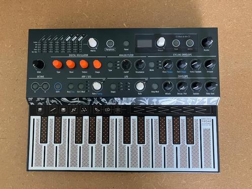 Arturia MicroFreak synthesizer, Muziek en Instrumenten, Keyboards, Zo goed als nieuw, Ophalen
