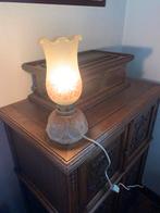 Lampe de table ancienne en verre à décor floral, Enlèvement ou Envoi