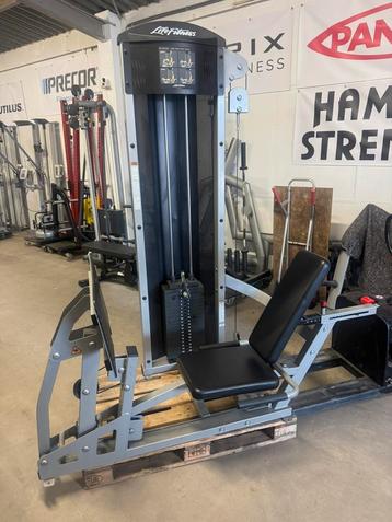 Life Fitness Leg Press Fit Series beschikbaar voor biedingen