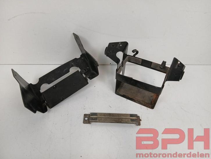 Accubak accuhouder Suzuki GSX-R 750 1100 1989 t/m 1992 GSXR, Motoren, Onderdelen | Suzuki, Gebruikt, Ophalen of Verzenden