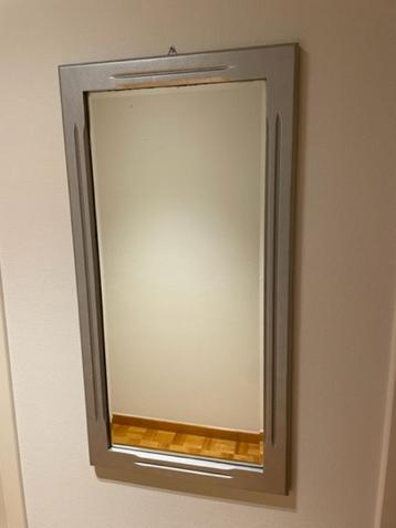 Spiegel in eiken zilverkleurige lijst 100,5x52,5cm (Zemst) beschikbaar voor biedingen