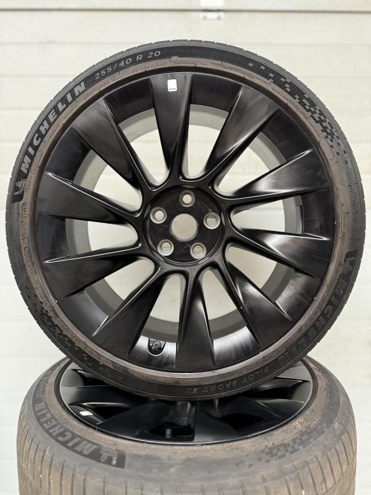 20’’ TESLA MODEL Y INDUCTION VELGEN ZOMERBANDEN ORIG TURBINE, Auto-onderdelen, Banden en Velgen, Banden en Velgen, Zomerbanden