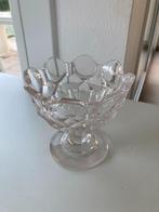 snoep serveercoupe in geslepen, lichtroze glas op voet, Antiek en Kunst, Ophalen of Verzenden