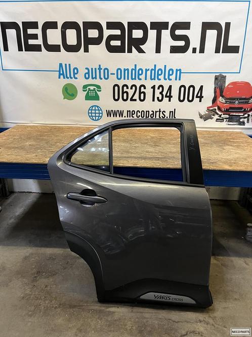 TOYOTA YARIS CROSS PORTIER DEUR ORGINEEL, Auto-onderdelen, Carrosserie, Bumper, Toyota, Gebruikt, Ophalen of Verzenden