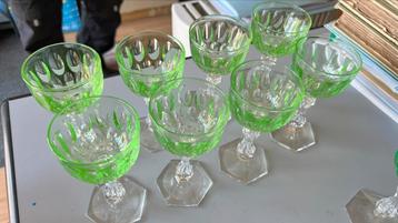 Set van 8 vintage Boheemse kristallen likeurglazen beschikbaar voor biedingen