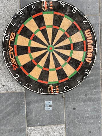 Dartsblok Winmau Blade 4, Enlèvement, Comme neuf