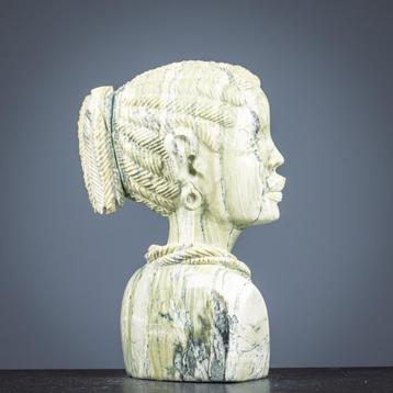 Image : Butter Jade - Femme africaine