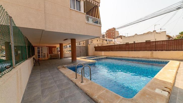 Torrevieja 2 slaapk, zwembad en parkeerplaats — Torrevieja, Immo, Buitenland, Spanje, Appartement, Stad