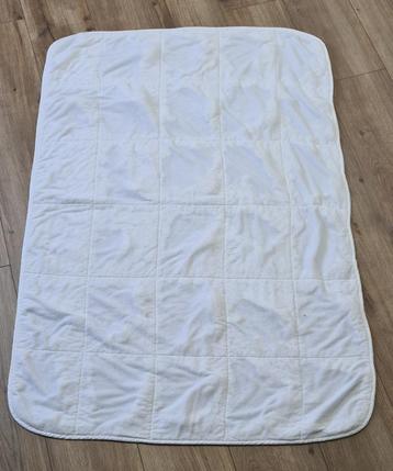 Mythos dekbed / donsdeken 100x135, Enfants & Bébés, Garçon ou Fille, Enlèvement, Utilisé, Couverture ou Couette