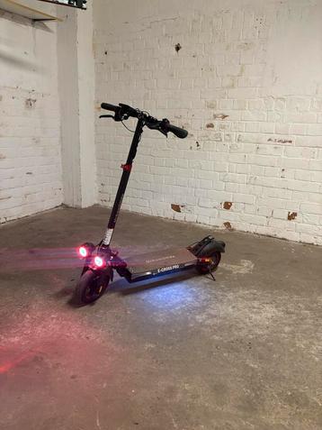 Trottinette électrique, tout-terrain très puissante beschikbaar voor biedingen