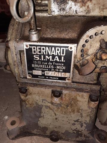 Bernard motor W110