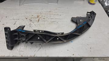 Koplamphouder links BMW 1 serie E81 E82 E87 E88 51117148761  beschikbaar voor biedingen
