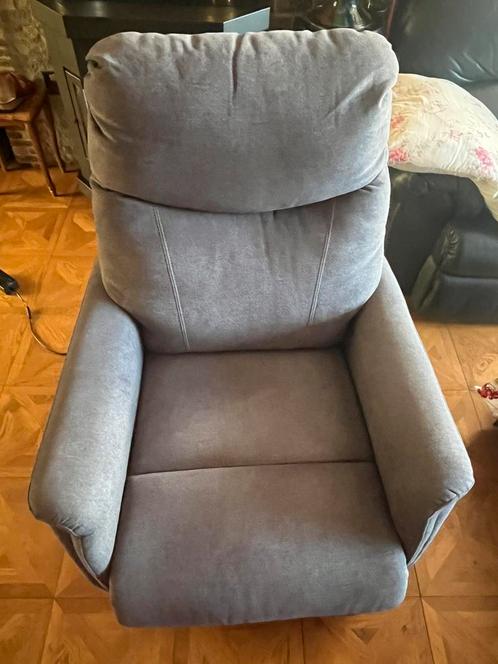 Mooie relax met tilfunctie, Huis en Inrichting, Fauteuils, Zo goed als nieuw, Ophalen