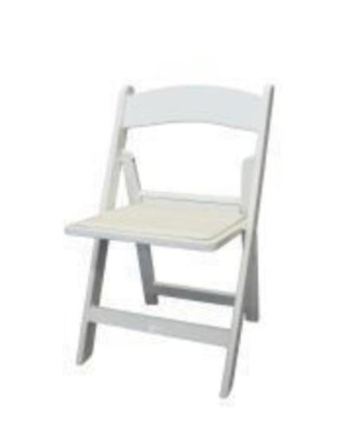 Weddingchair witte Klapstoel resinchair trouwstoel, Hobby en Vrije tijd, Feestartikelen, Nieuw, Ophalen of Verzenden