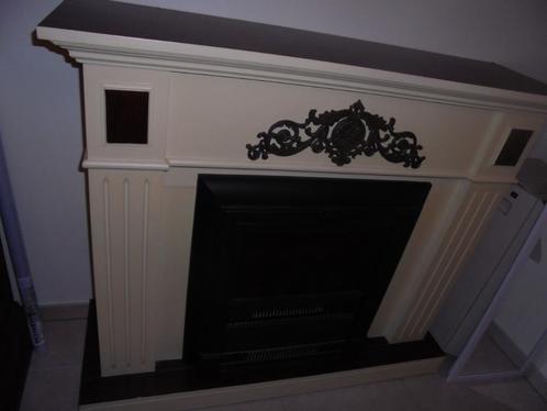 Elektrische sfeerhaard met ombouw en verwarmingsfunctie, Huis en Inrichting, Haarden, Zo goed als nieuw, Elektrische haard, Ophalen