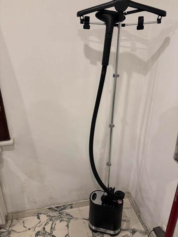 SteamOne - Steamer Défroisseur Vapeur beschikbaar voor biedingen
