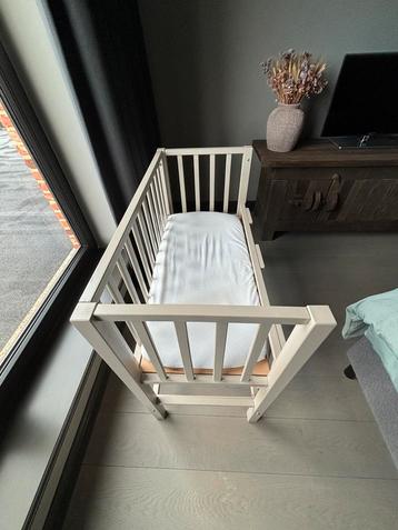 Babybed/wieg 80 x 40cm beschikbaar voor biedingen