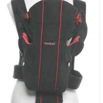 Draagzak (BabyBjörn) met winter cover (BabyBjörn)   beschikbaar voor biedingen
